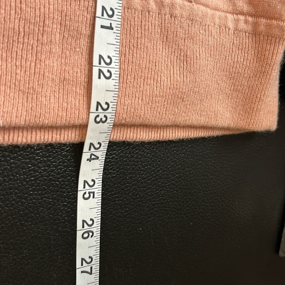 Anthropologie Cashmere Collection Limited Edition Mauve Hoodie Sweater Sz M FLAW - Picture 11 of 11